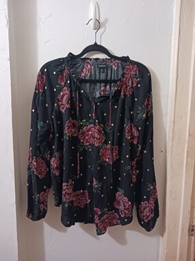torrid Black Floral Blouse with Gold Dot Accents